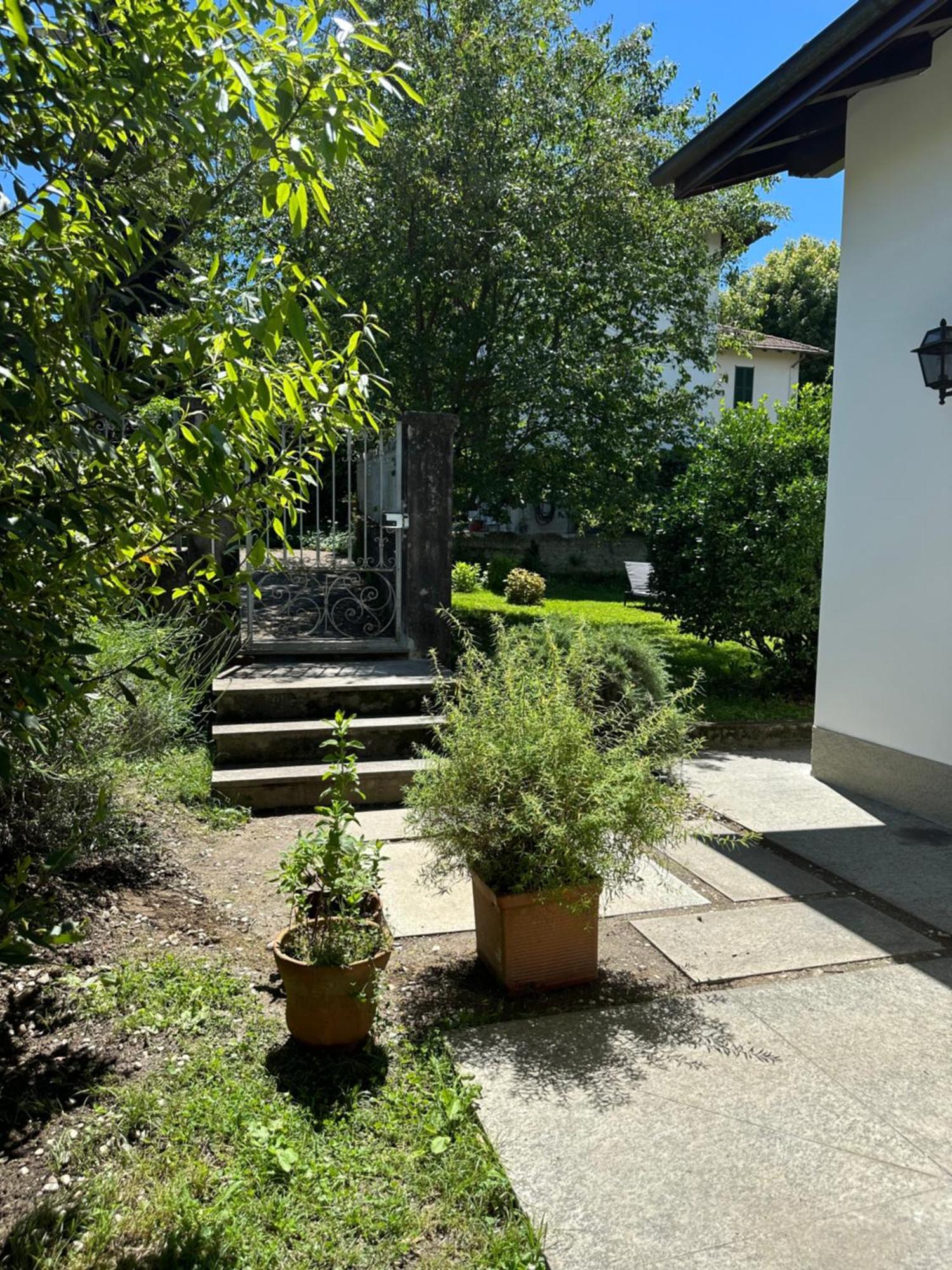 Casa Del Custode: Renovated Flat With Garden In A Villa Near The Lake Stresa Esterno foto